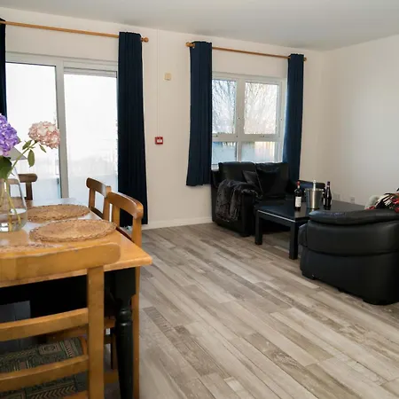 Glancys Accomadation *